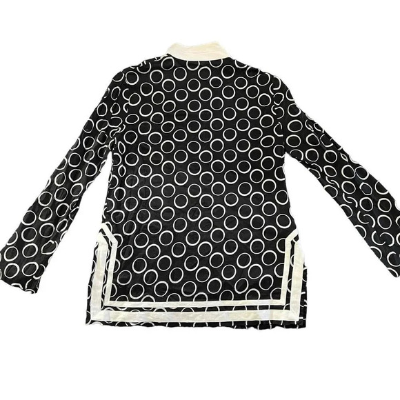 Michael Kors Women's Medium Black/White Geometric Printed Long Sleeve Blouse‎ - Picture 3 of 3